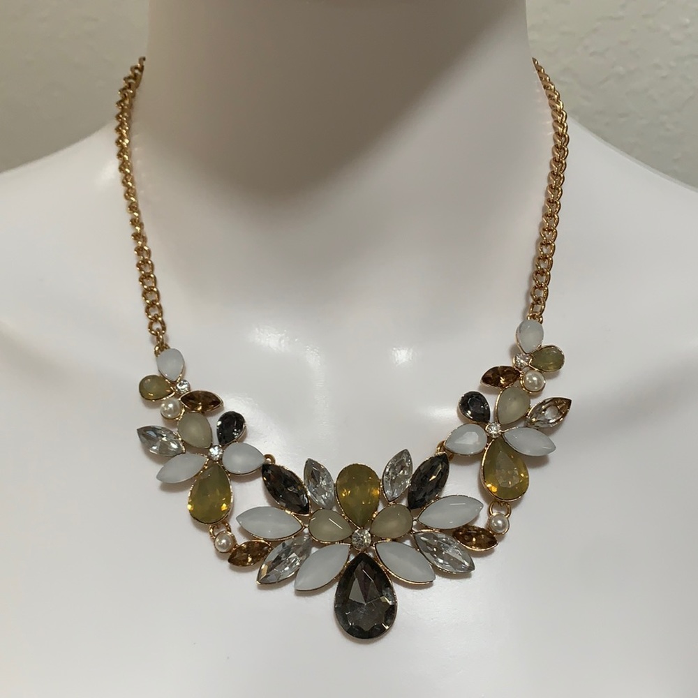 Women’s Statement Necklace